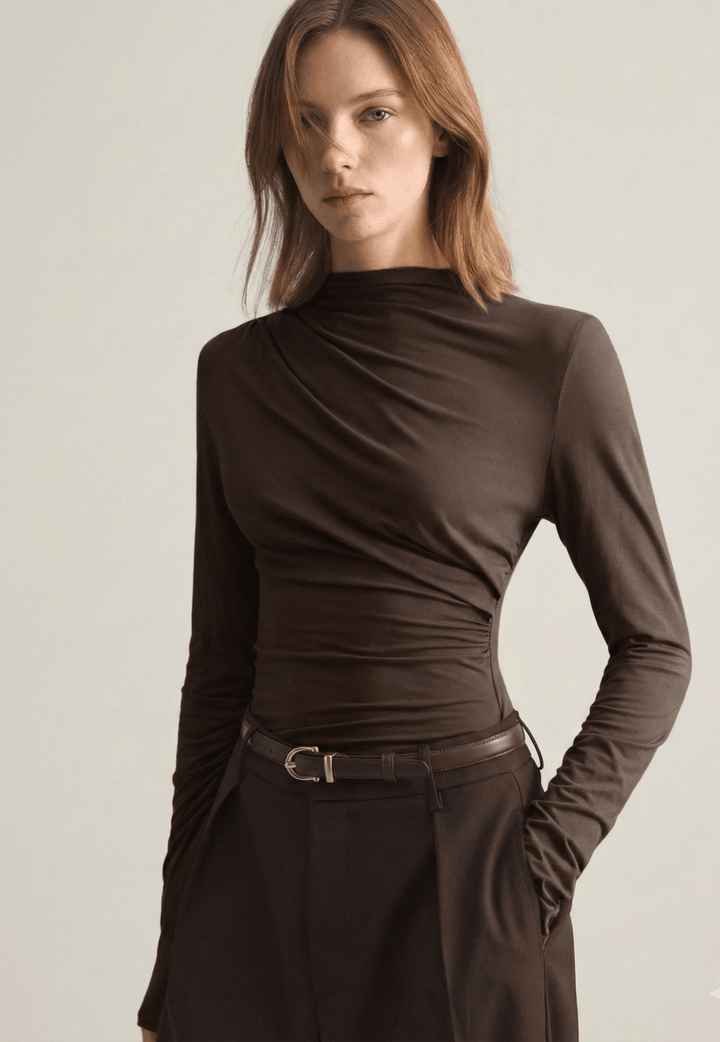 Valentine’s Day Outfits That Aren’t Red (But Still Romantic)