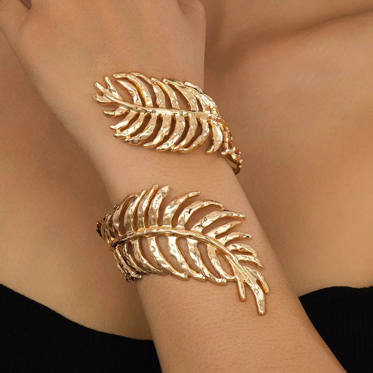 18K Gold - Plated Alloy Leaf Bracelet - 