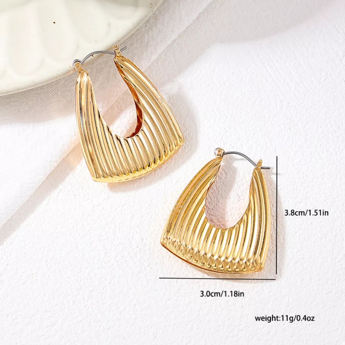 18K Gold - Plated Alloy Ribbed Triangular Hoop Earrings - 