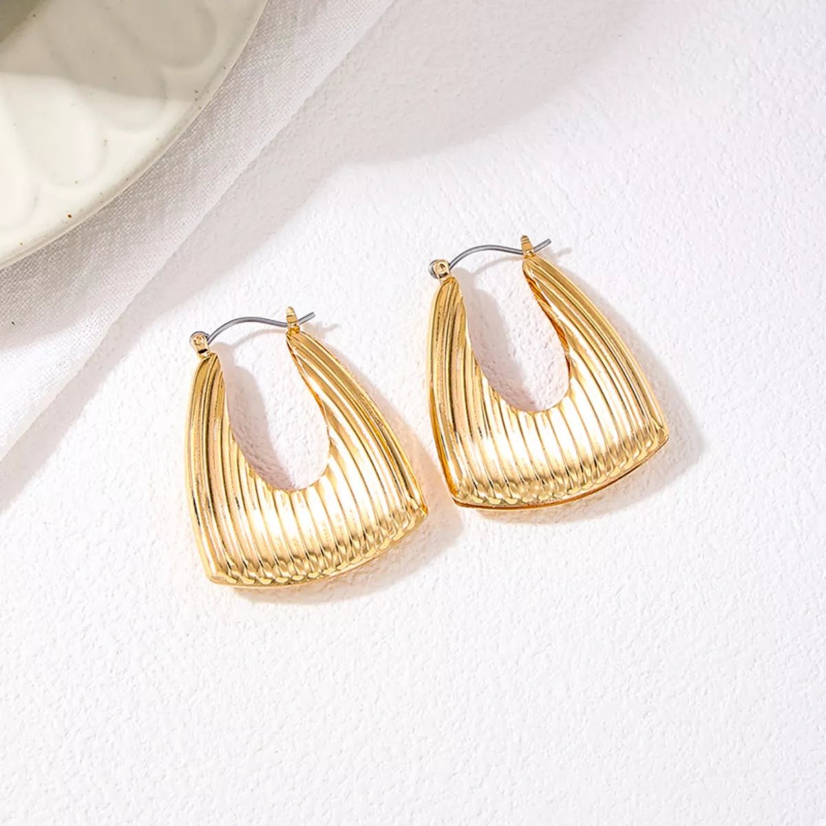 18K Gold - Plated Alloy Ribbed Triangular Hoop Earrings - 