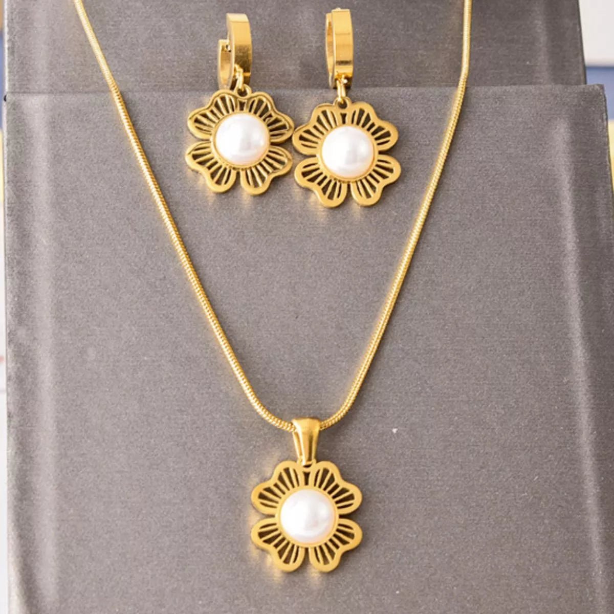 18K Gold - Plated Flower Jewelry Set - 