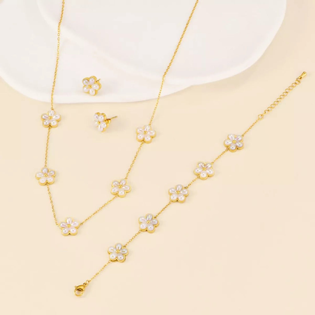 18K Gold - Plated Flower Jewelry Set - 