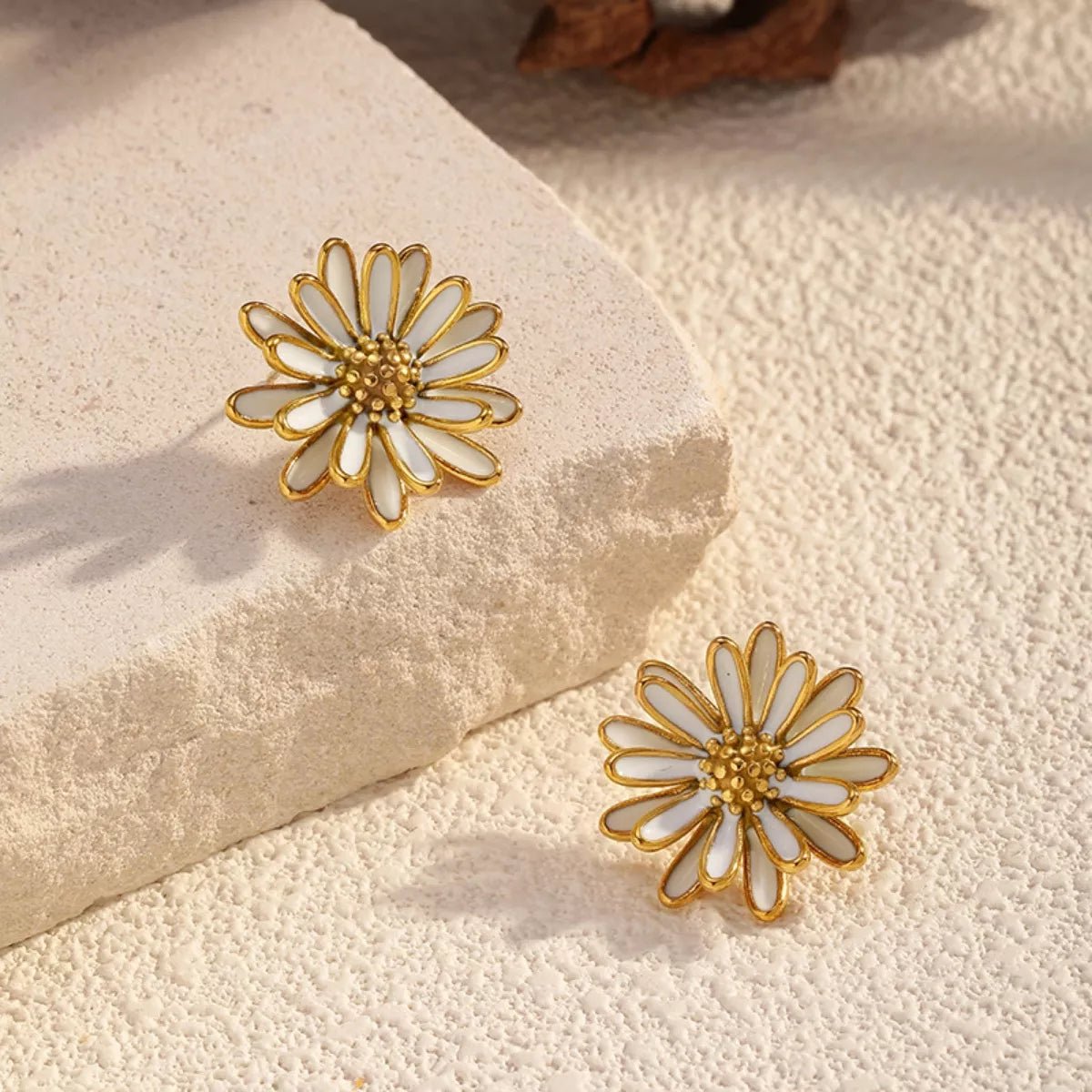 18K Gold - Plated Flower Stud Earrings - 