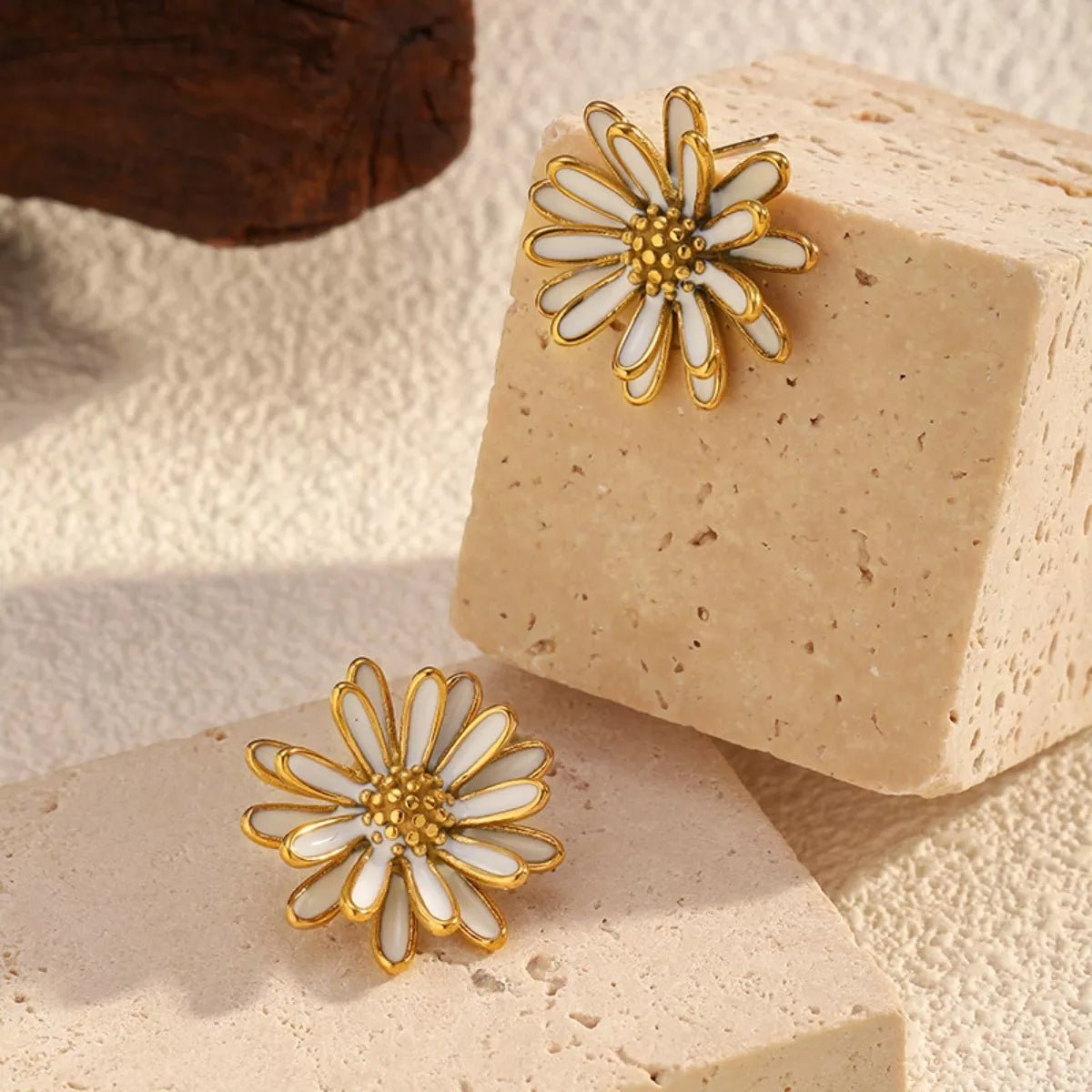 18K Gold - Plated Flower Stud Earrings - 