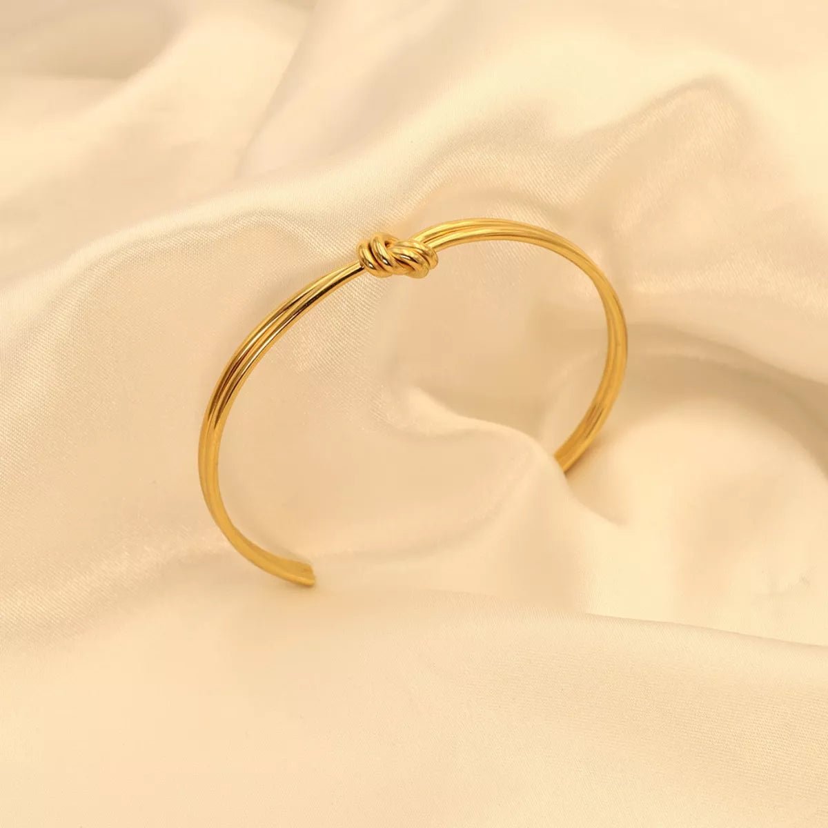 18K Gold - Plated Knot Open Bracelet - 