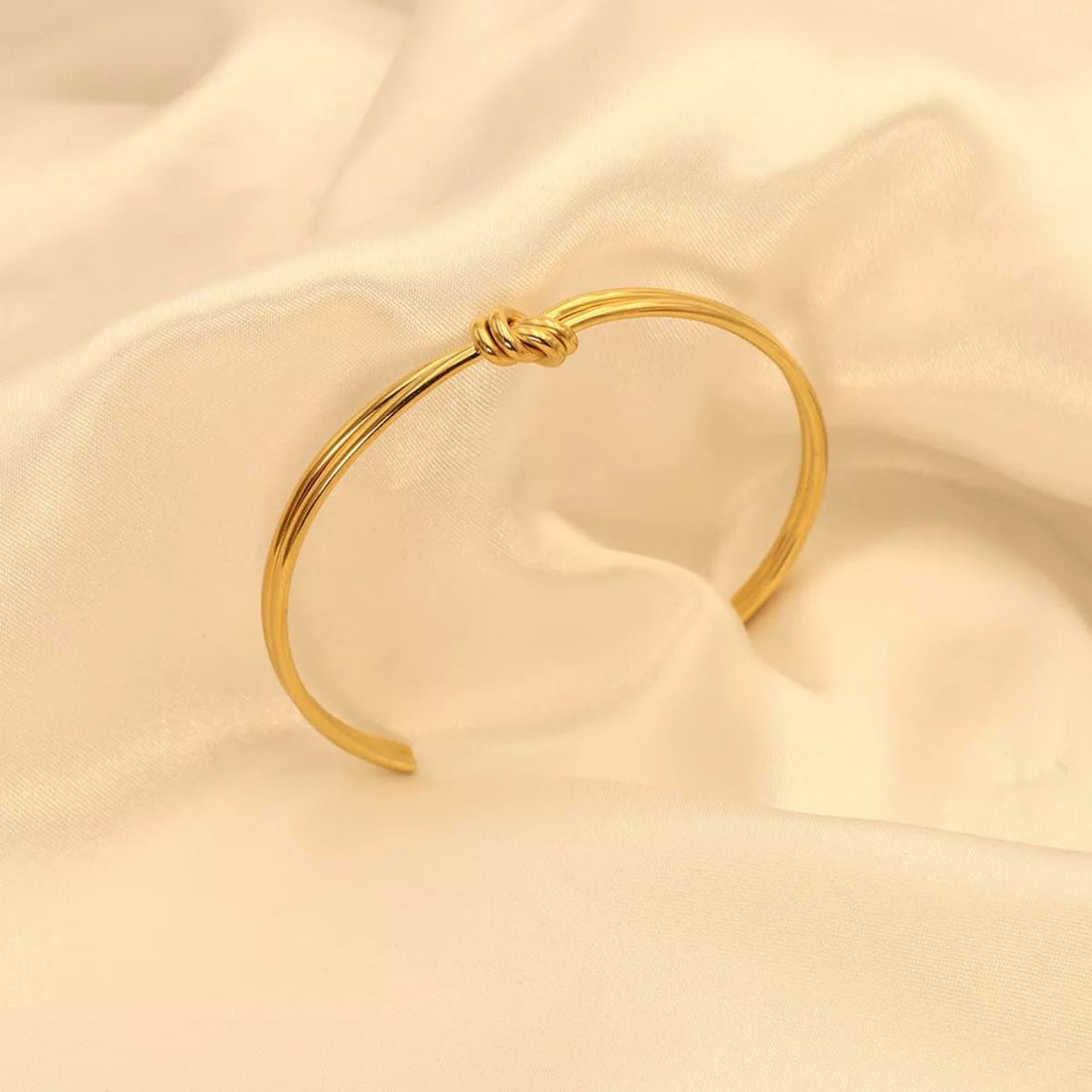 18K Gold - Plated Knot Open Bracelet - 