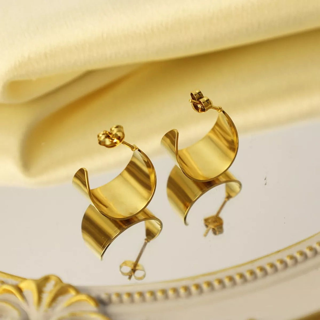 18K Gold - Plated Titanium Steel Stud Earrings - 