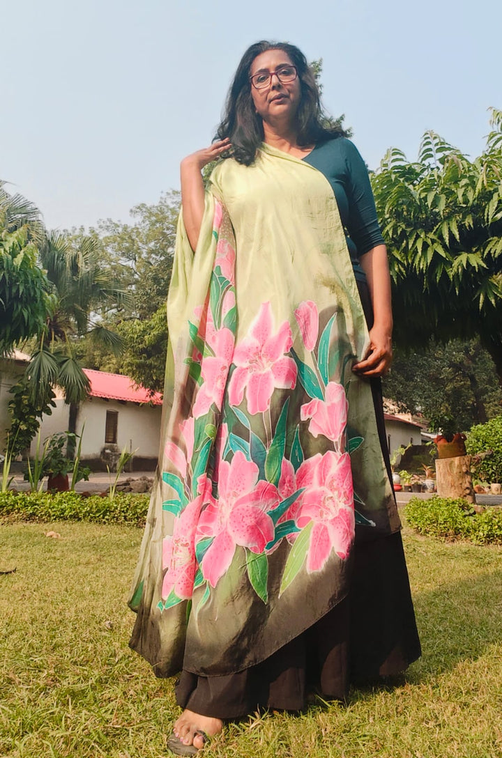 Hand painted pink lilies dupatta