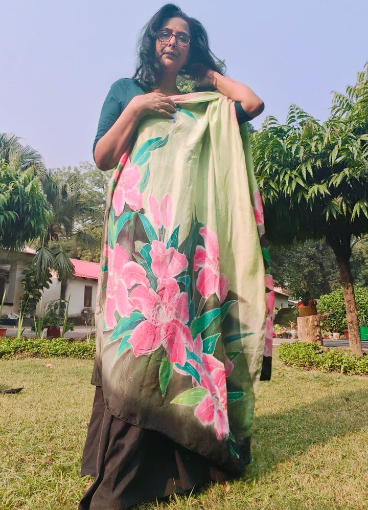 Hand painted pink lilies dupatta