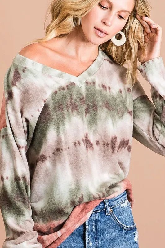 BiBi Brushed Tie Dye Looking Print V Neck Top - 
