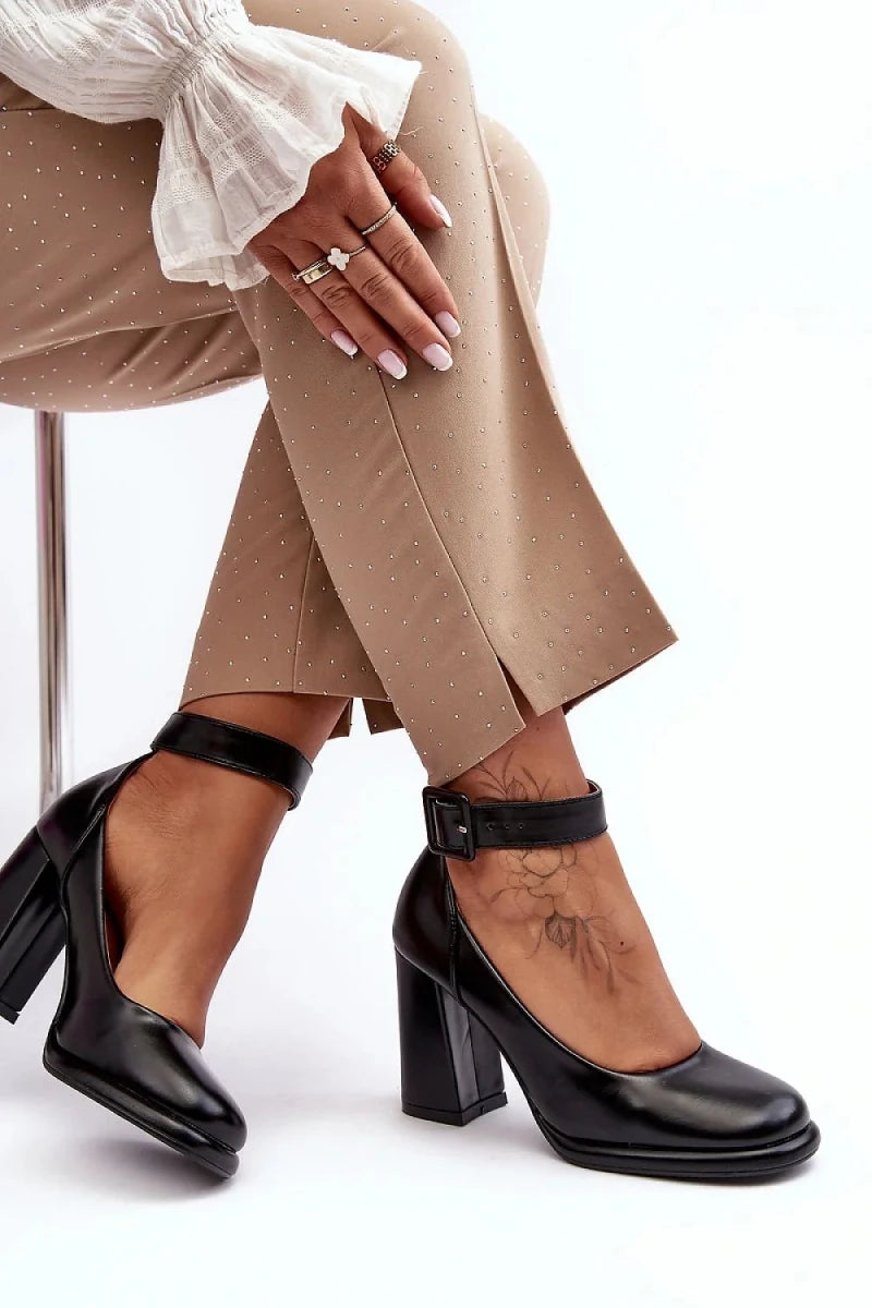 Block heel pumps Step in style - Block heel pumps