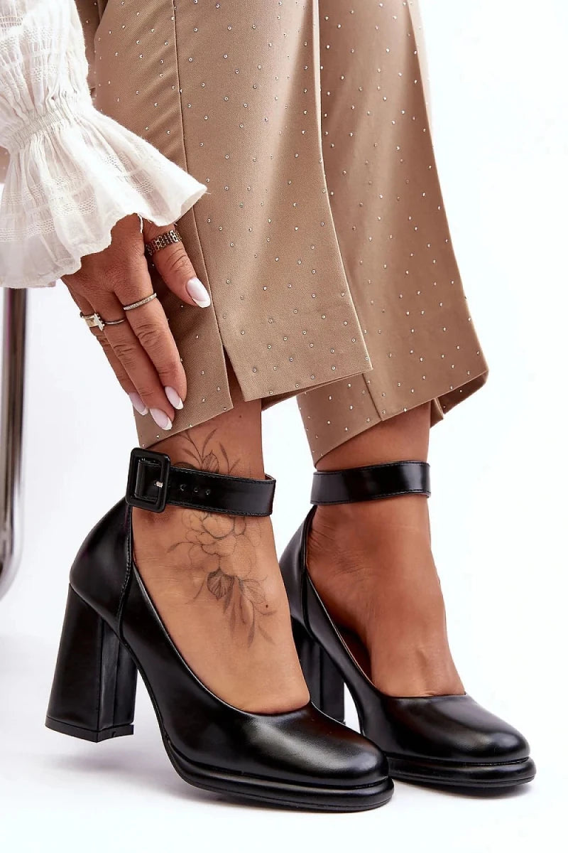Block heel pumps Step in style - Block heel pumps