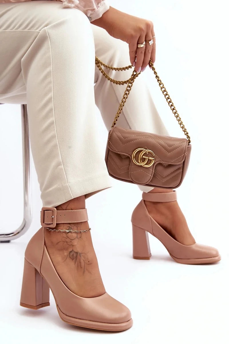 Block heel pumps Step in style - Block heel pumps