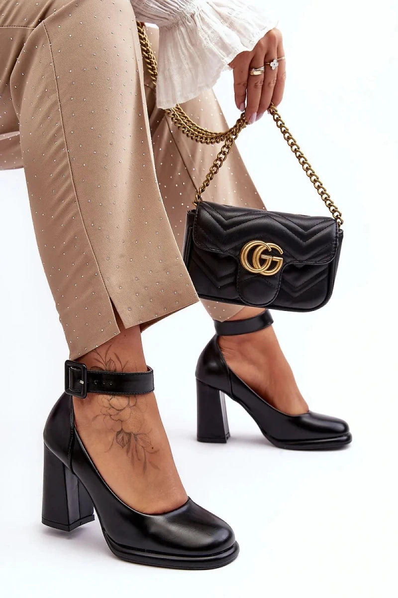 Block heel pumps Step in style - Block heel pumps