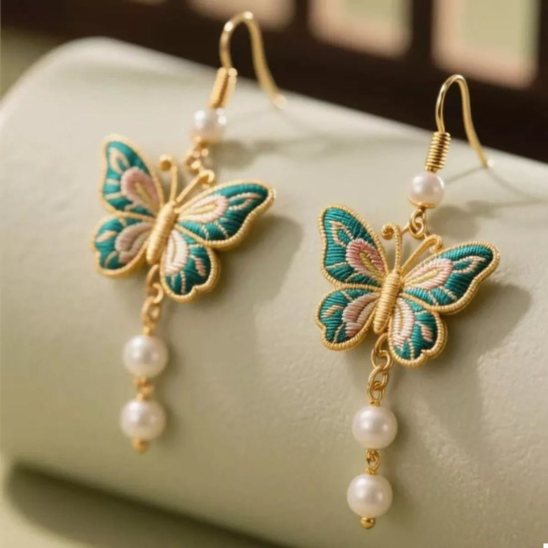 Butterfly Dangle Earrings with Pearls - 