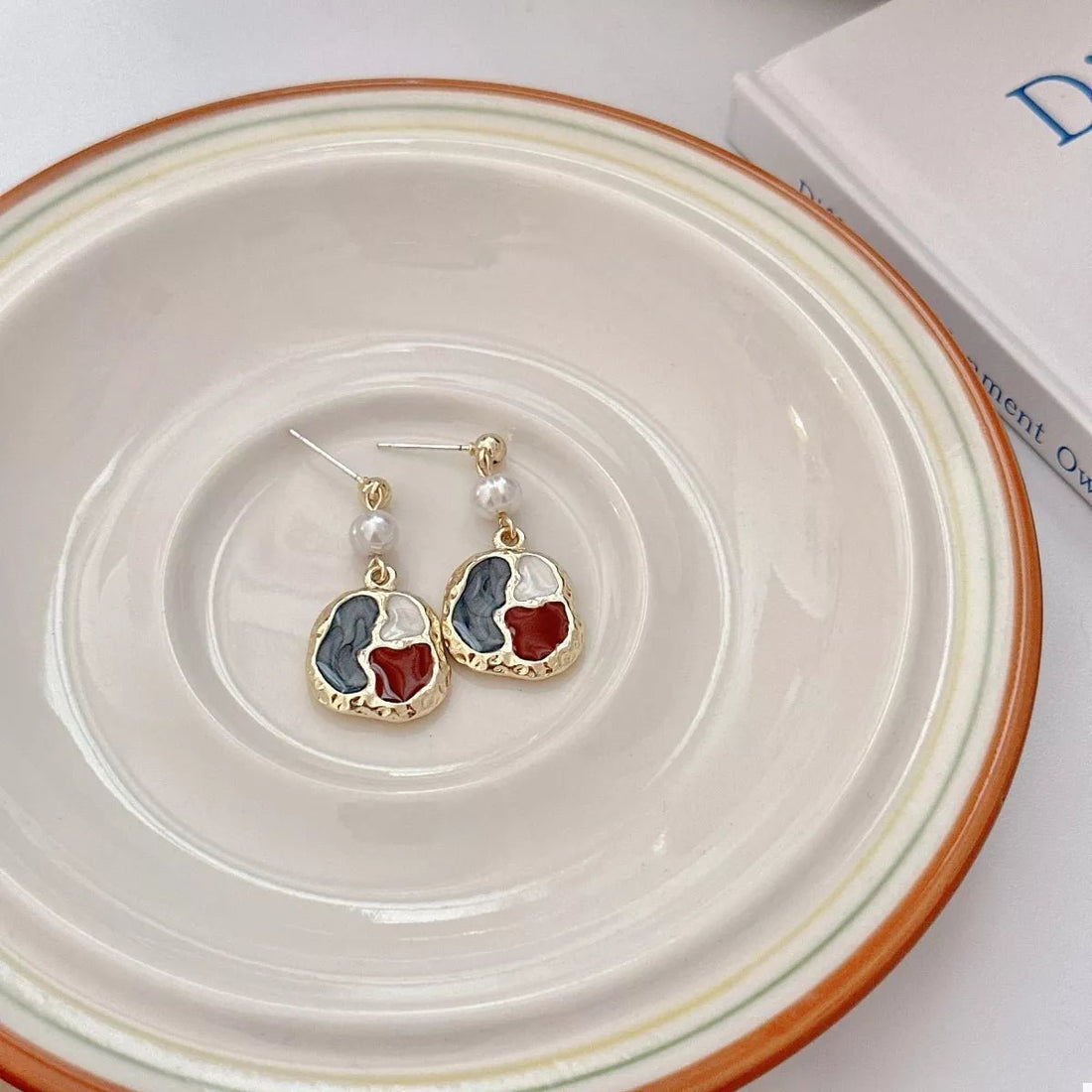 Color Block Pearl Drop Earrings - 