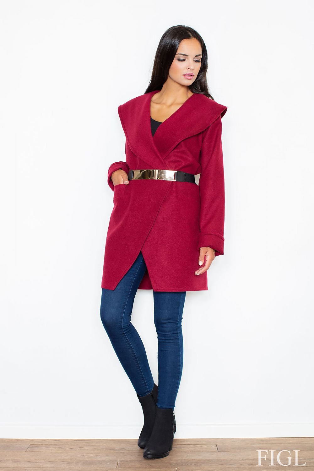 Elegant Unbuttoned Coat with Feminine Cut & Front Pockets by Figl