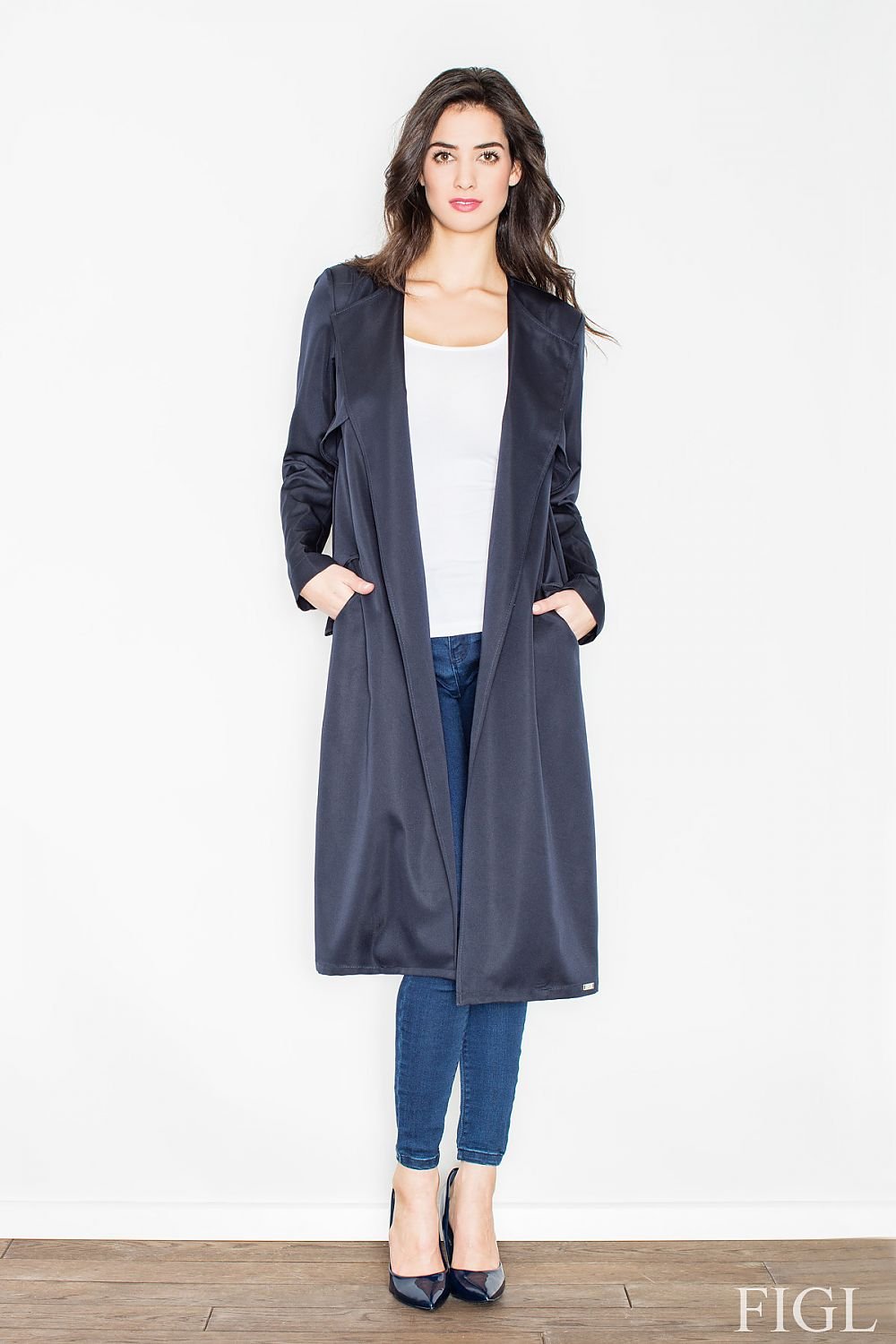 Elegant Unbuttoned Coat with Feminine Cut & Front Pockets by Figl