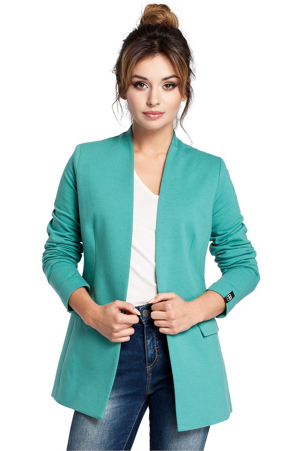 Elegant Knit Jacket with Lined Collar & Hidden Pocket Flaps – Versatile Style