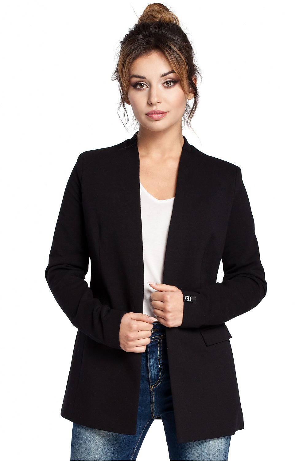 Elegant Knit Jacket with Lined Collar & Hidden Pocket Flaps – Versatile Style