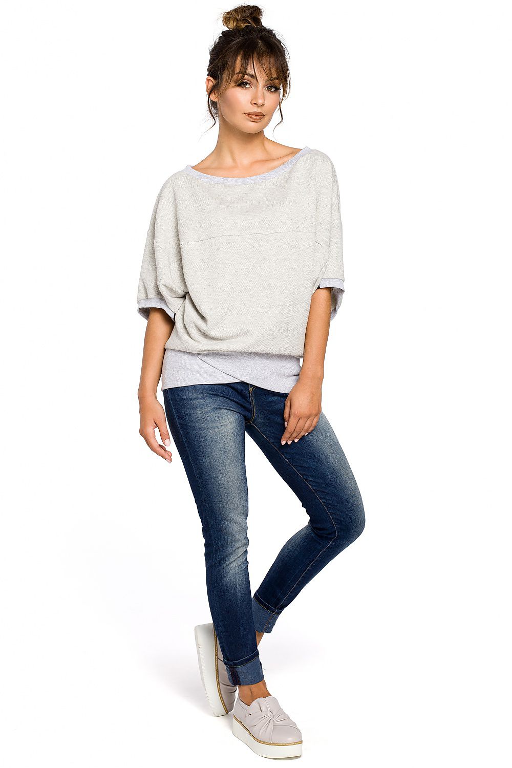 Cozy Chic Oversized Ribbed Knit Sweatshirt – Perfectly Paired with Jeans or Leggings