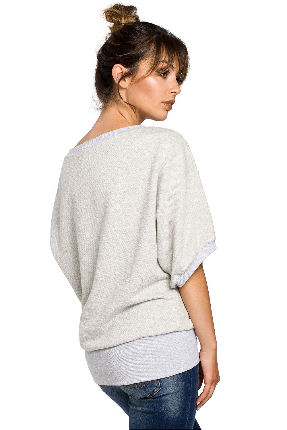 Cozy Chic Oversized Ribbed Knit Sweatshirt – Perfectly Paired with Jeans or Leggings