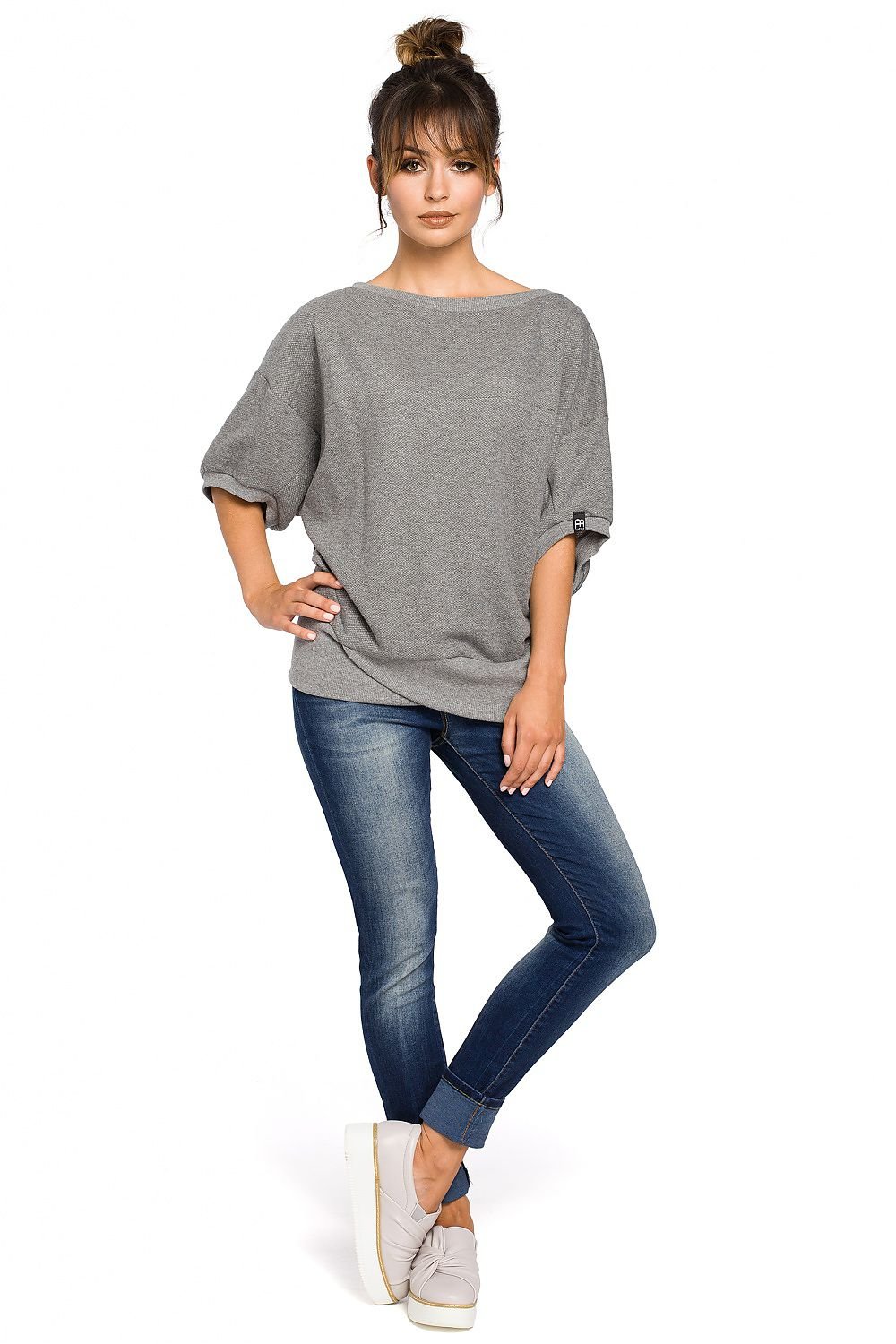 Cozy Chic Oversized Ribbed Knit Sweatshirt – Perfectly Paired with Jeans or Leggings