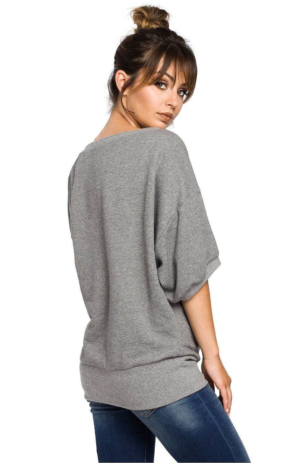 Cozy Chic Oversized Ribbed Knit Sweatshirt – Perfectly Paired with Jeans or Leggings