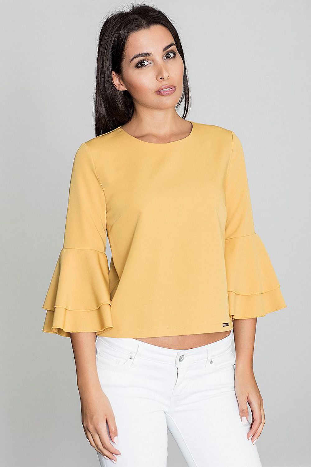 Delicate Blouse with Back Buttons & Frilled Sleeves – Chic & Flirty Style