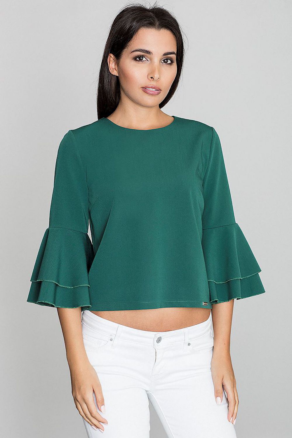 Delicate Blouse with Back Buttons & Frilled Sleeves – Chic & Flirty Style