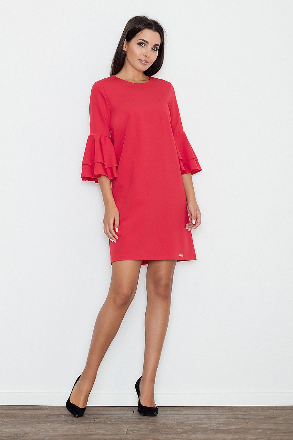 Elegant Loose-Fit Dress with Back Zip & Frilled Sleeves – Modern & Subtle Style