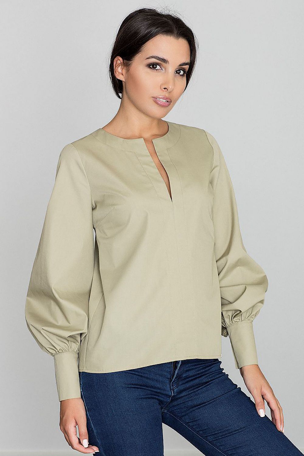 Light Blouse with Buttoned Buffet Sleeves & Pointed Neckline – Modern & Elegant