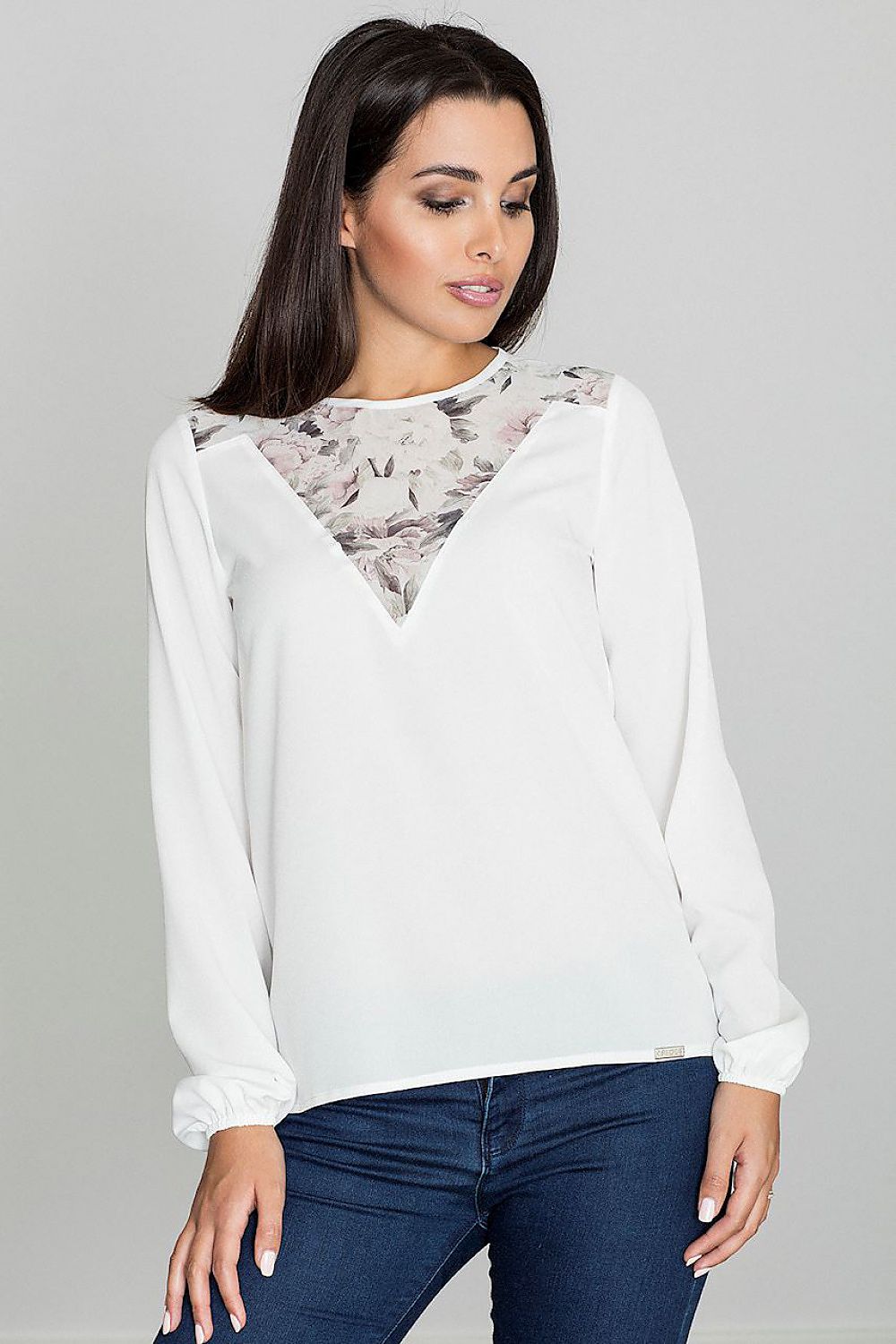 Patterned Neckline Blouse with Back Slit & Elastic Sleeves – Stylish & Versatile