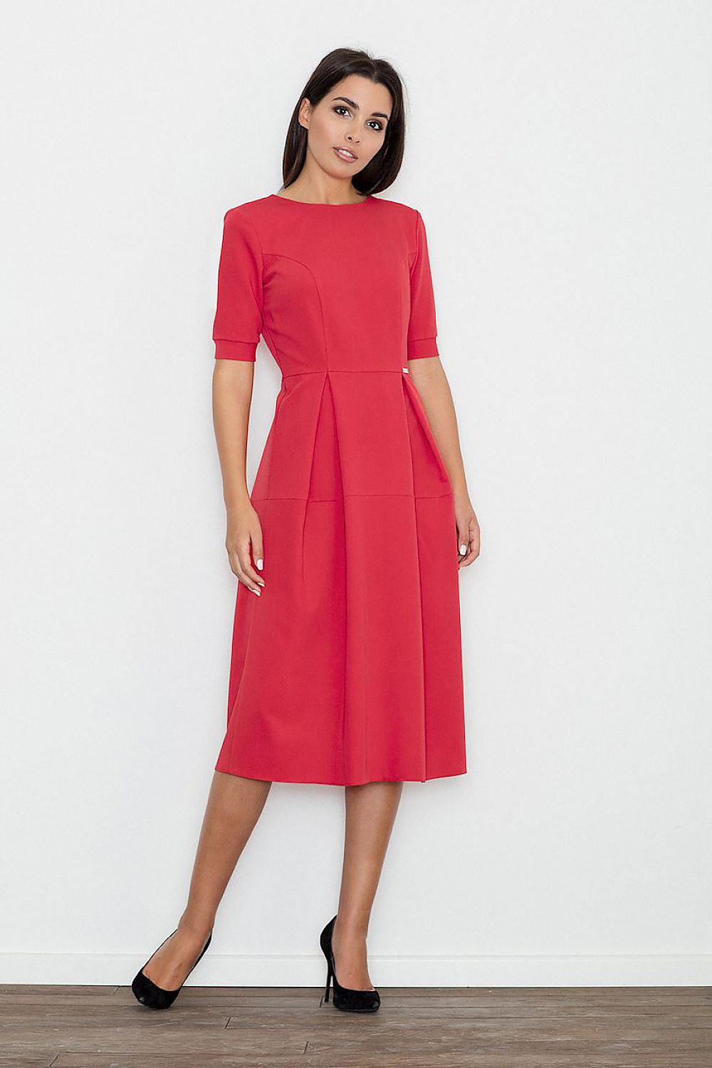 Long Cotton Dress with Contrasting Pleats – Flattering & Comfortable for Effortless Style