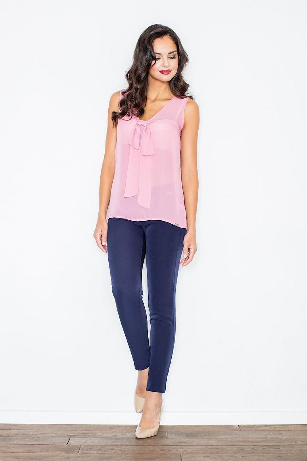 Airy Sleeveless Blouse with Half-Round Neckline & Impressive Tie Detail