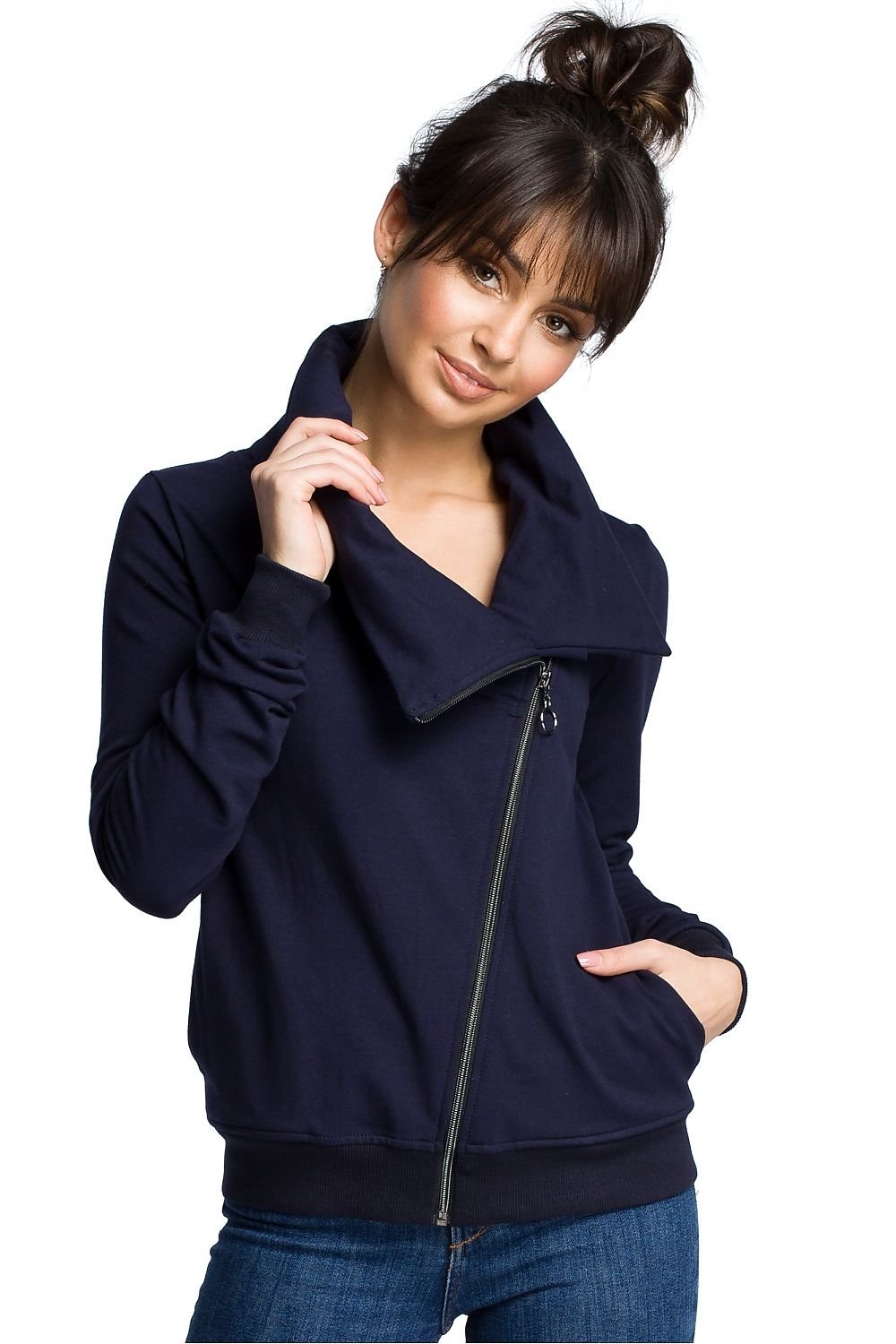 Everyday Sporty Sweatshirt with High Collar & Diagonal Zipper – Cozy & Versatile