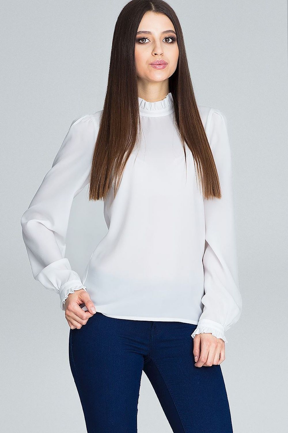 Elegant Blouse with Pleated Long Sleeves & Frill – A Modern Classic