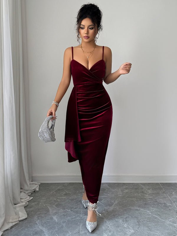 Elegant evening gown with suspenders and long dress - 
