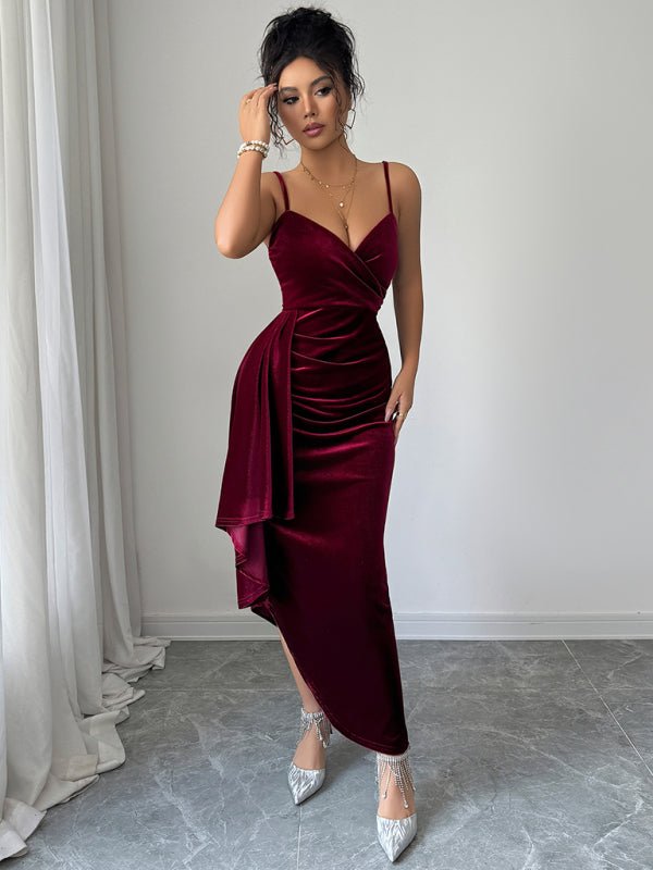 Elegant evening gown with suspenders and long dress - 