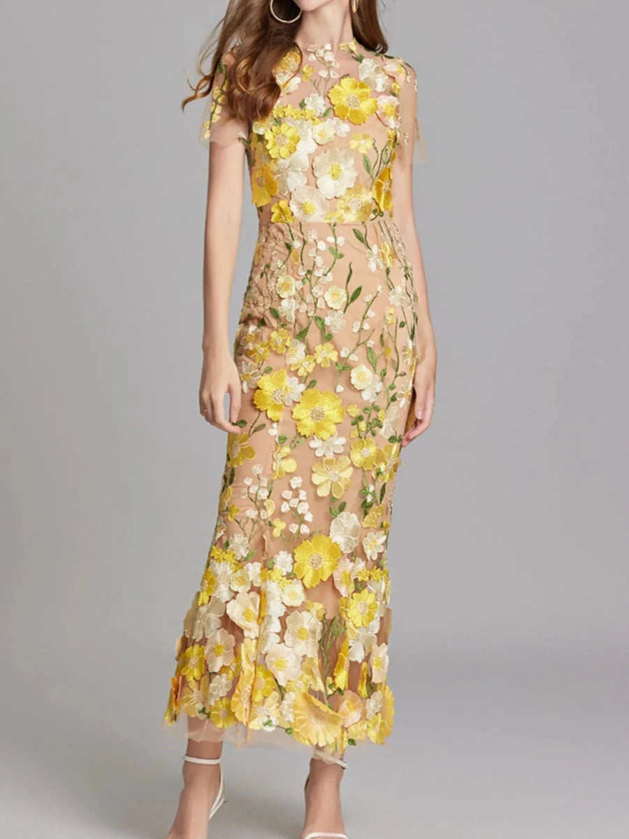Floral Embroidered Mesh Overlay Maxi Dress - 