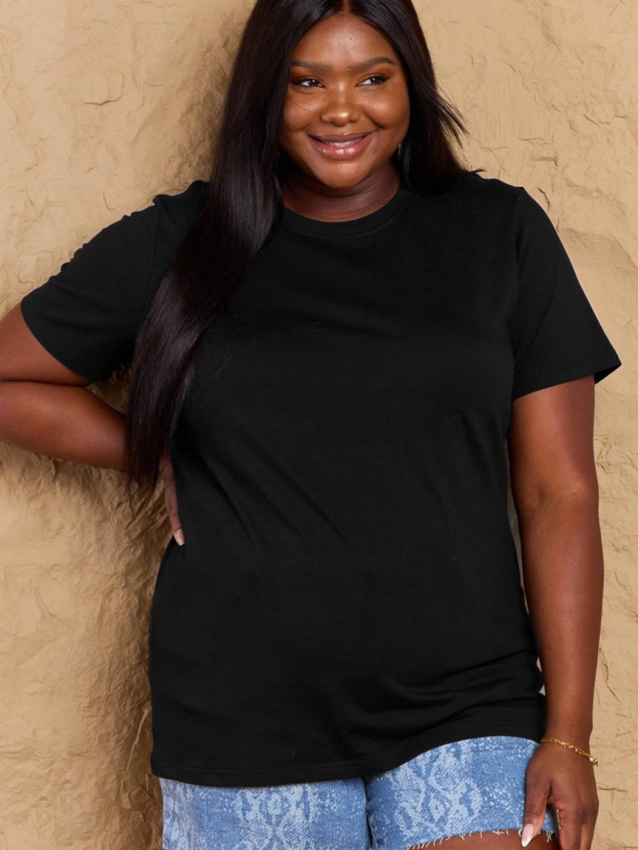 Full Size Round Neck Short Sleeve T-Shirt - Top