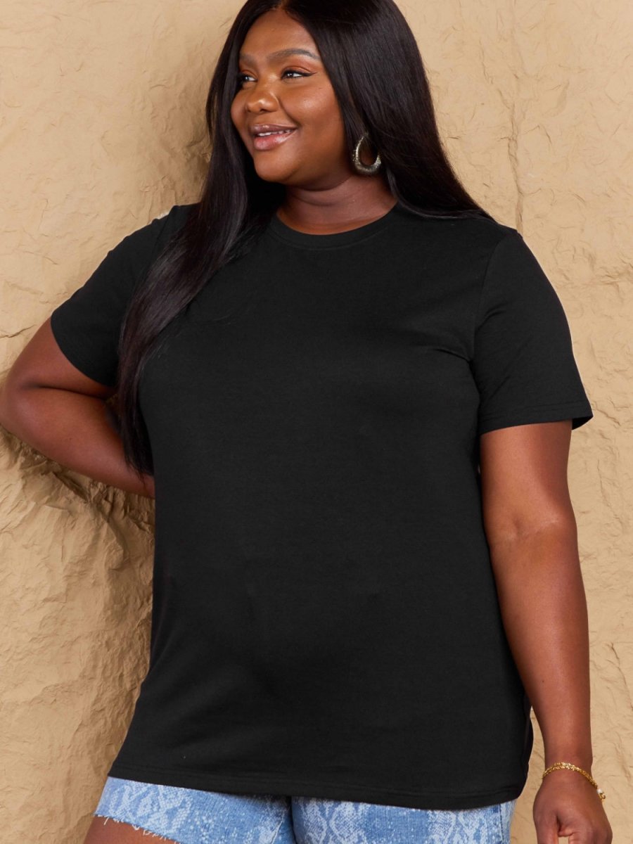 Full Size Round Neck Short Sleeve T-Shirt - Top