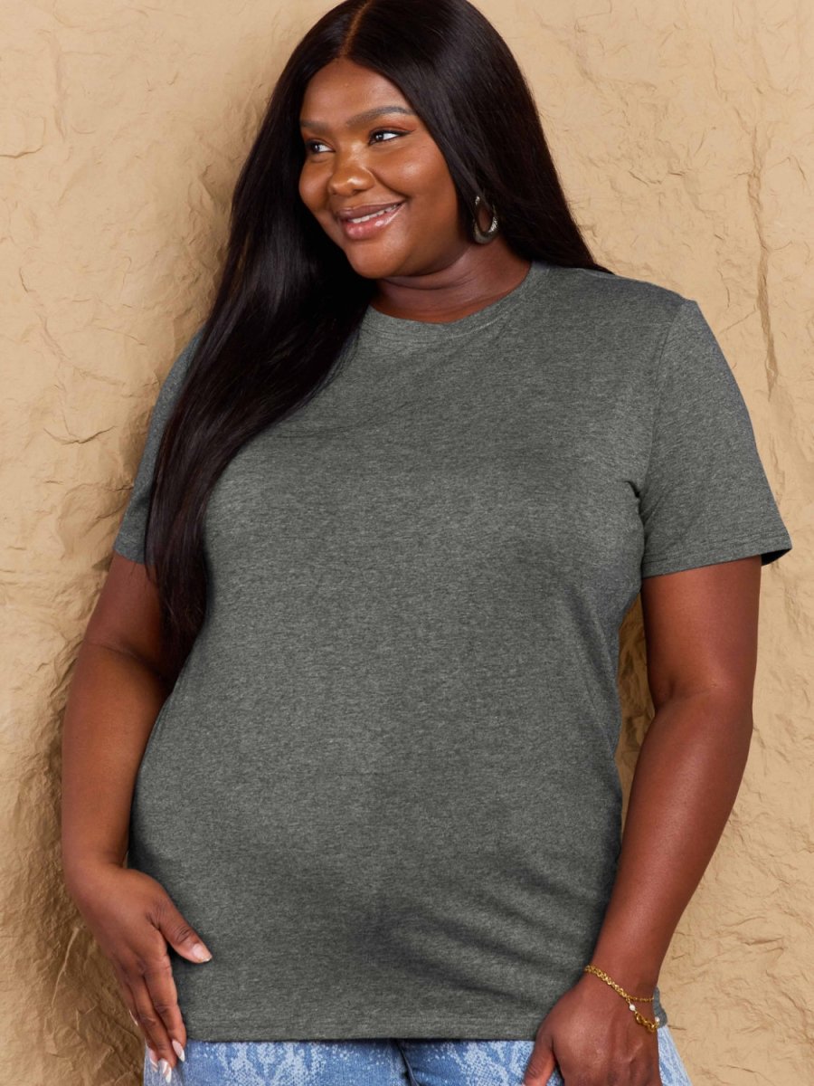 Full Size Round Neck Short Sleeve T-Shirt - Top