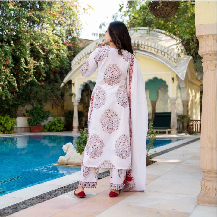 Generic Women's Casual 3/4th Sleeve Floral Print Cotton Kurti Set (White) - Women's Kurti Sets
