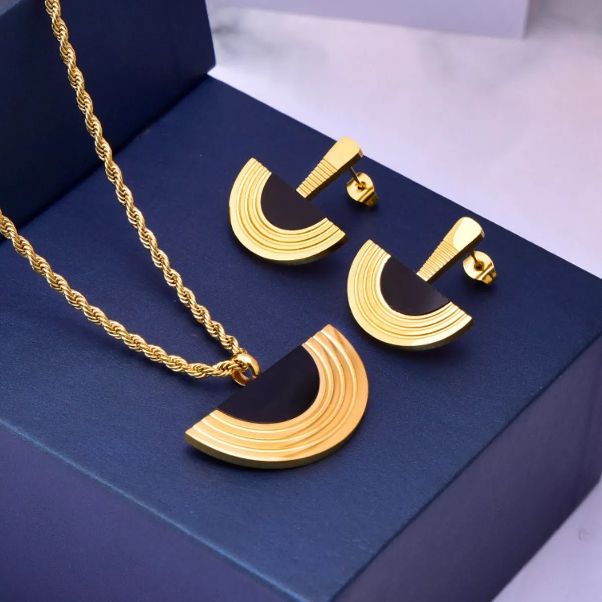 Geometric 18K Gold Plated Jewelry Set - 