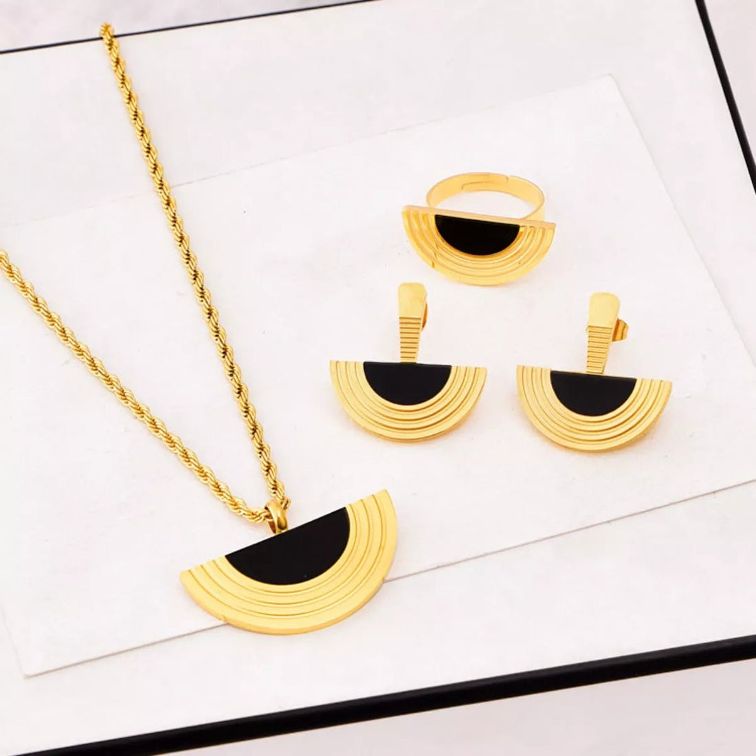 Geometric 18K Gold Plated Jewelry Set - 