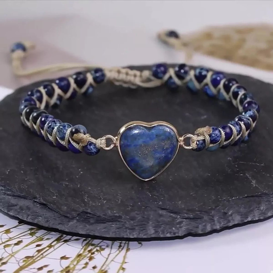 Heart Charm Beaded Bracelet - 