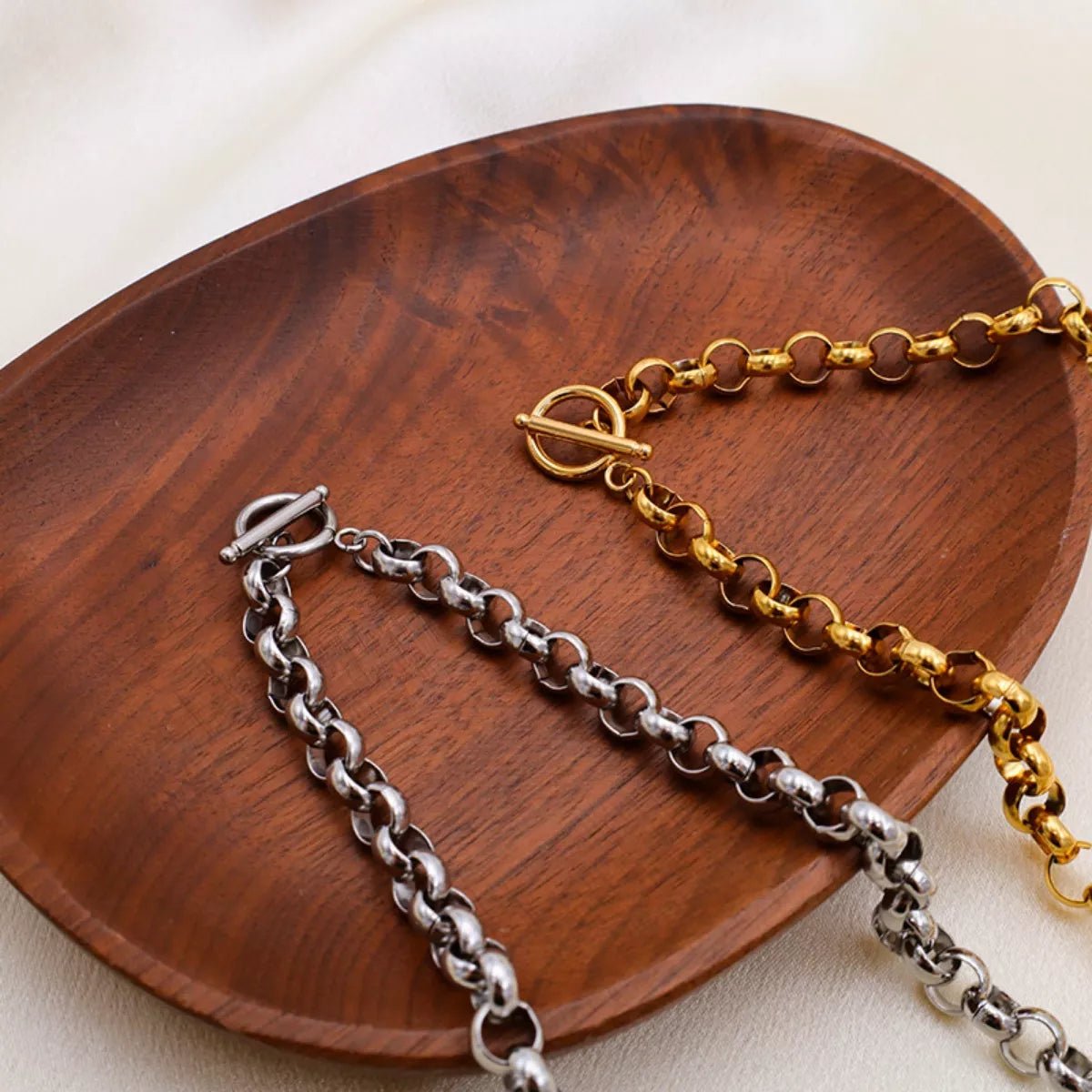 Heart Pendant Toggle Clasp Chain Necklace - 