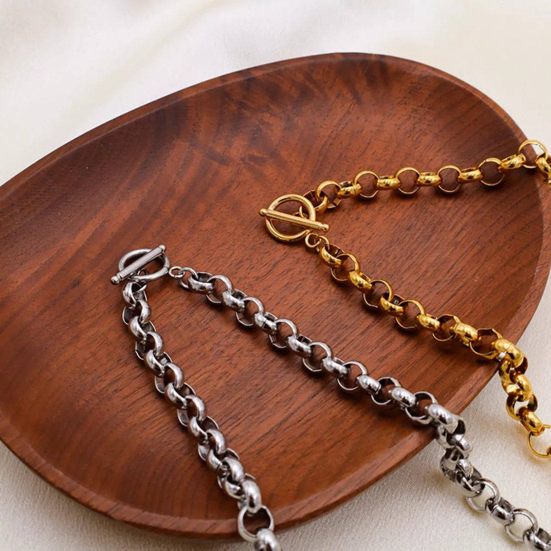 Heart Pendant Toggle Clasp Chain Necklace - 