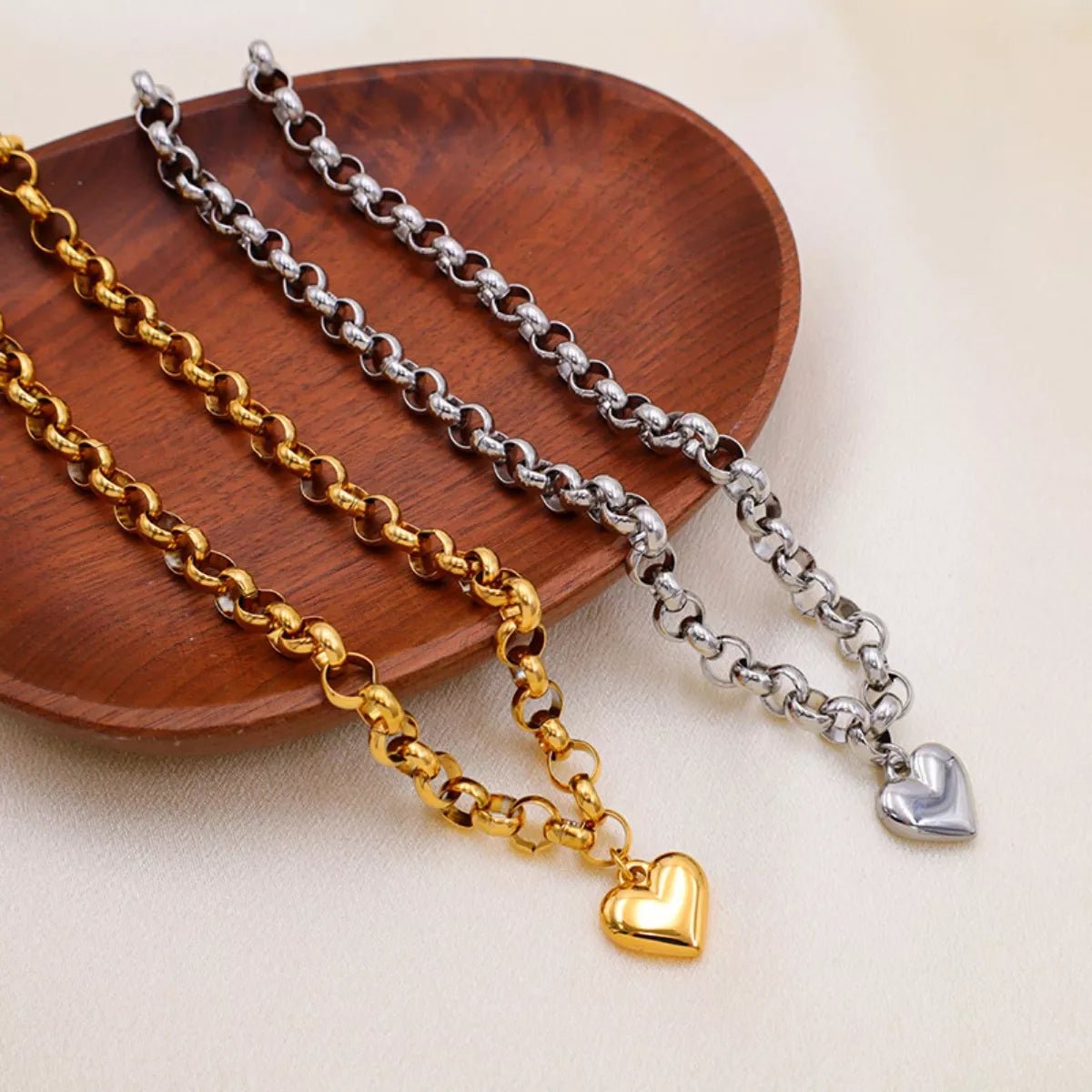 Heart Pendant Toggle Clasp Chain Necklace - 